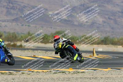 media/Oct-20-2024-CVMA (Sun) [[d4a3dff211]]/Race 3-Amateur Supersport Middleweight/